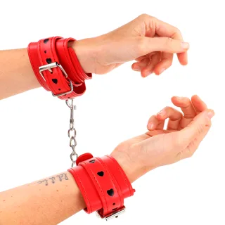 Menottes Rouges avec Incrustation Coeur Noir Kink