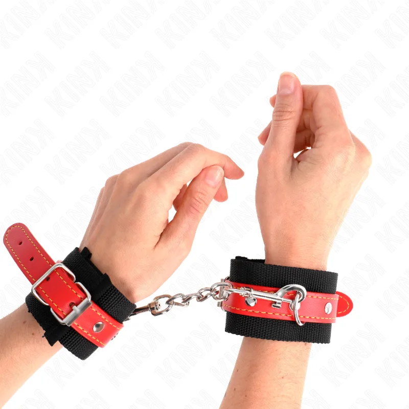 Menottes en Nylon Noir avec Cuir Rouge Ajustable Kink