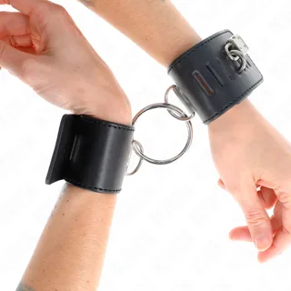 Menottes Fixes avec Anneau et Fermeture par Cadenas Kink