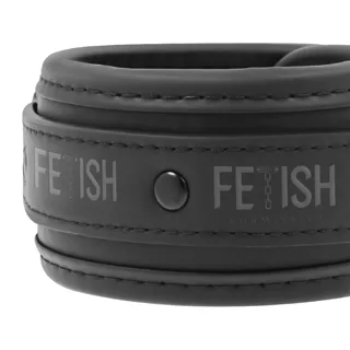 Menottes Fetish Submissive