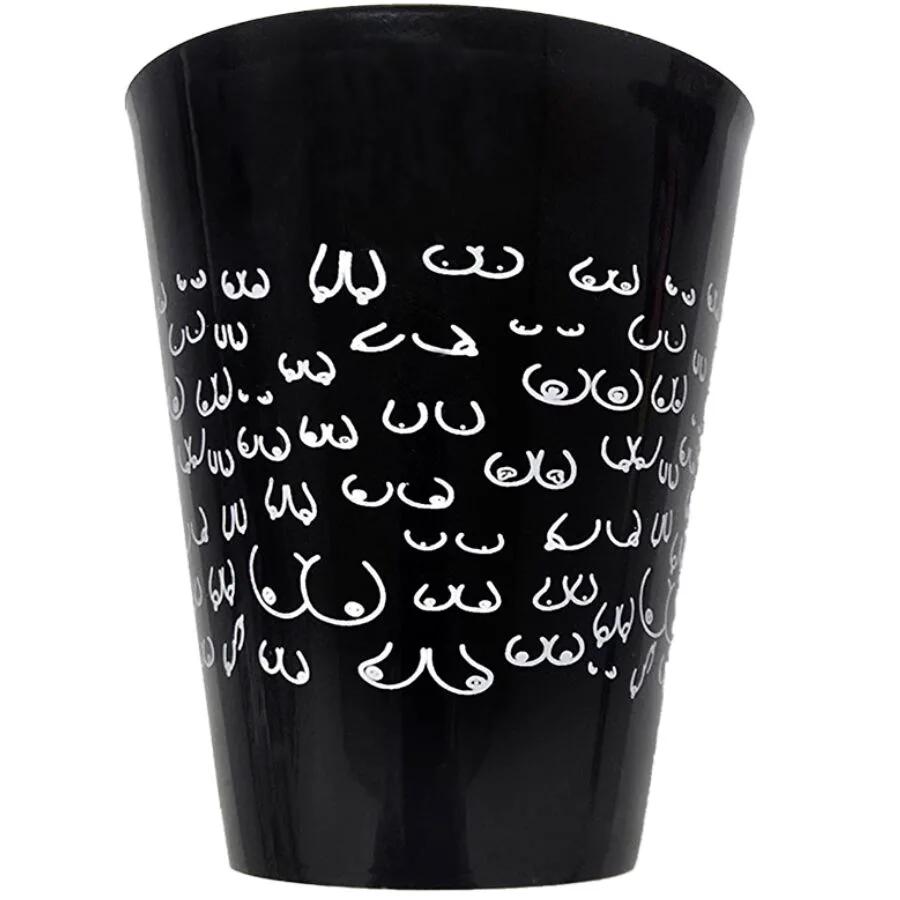 Tasse Noire 500 ML avec Seins Blancs Diablo Picante noir jeu coquin