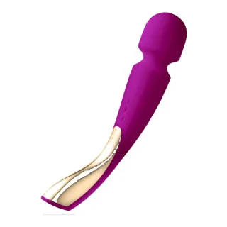 Stimulateur clitoridien Smart Wand Lelo sur fond blanc