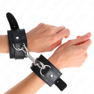 Menottes - Rangée de Rivets Simple Noir Kink