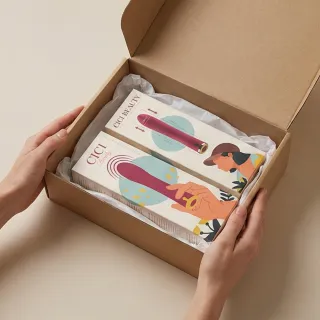 Plusieurs types de sextoys pour femme alignés sur un fond clair et doux