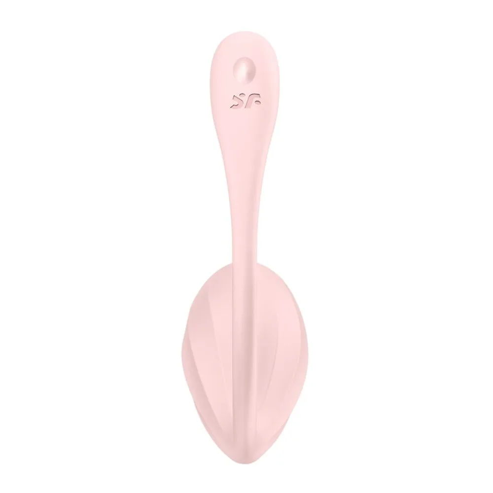 Vibromasseur rose pâle avec tête ovoïde nervurée et manche fin, marquage discret en haut du manche, sur fond blanc