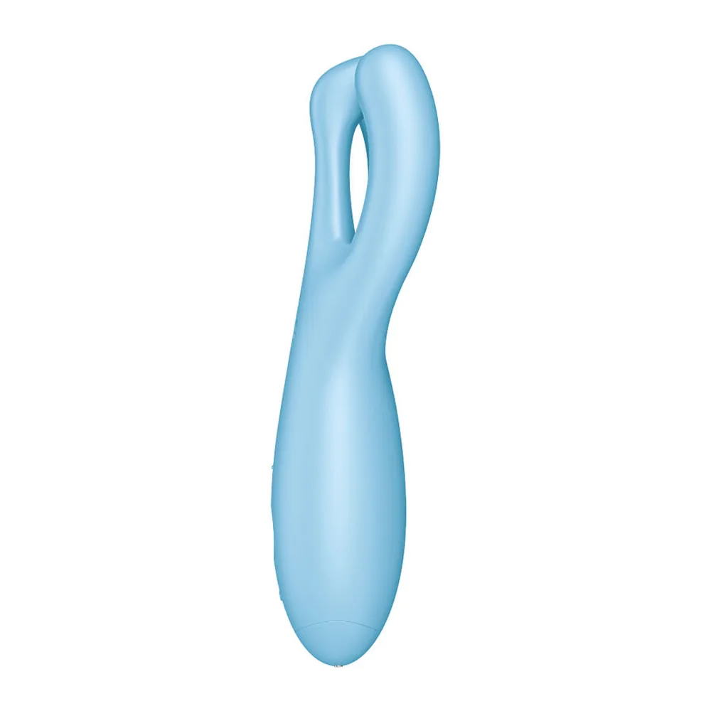 Stimulateur clitoridien rose pâle avec trois bras souples, forme ergonomique allongée, sur fond blanc