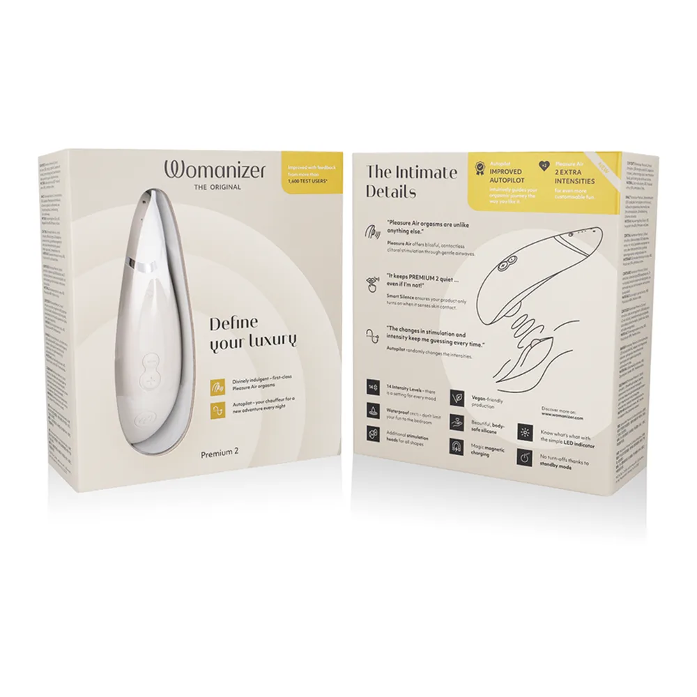 Stimulateur clitoridien blanc présenté sous trois angles, montrant sa forme ergonomique, ses têtes interchangeables et son port de charge USB