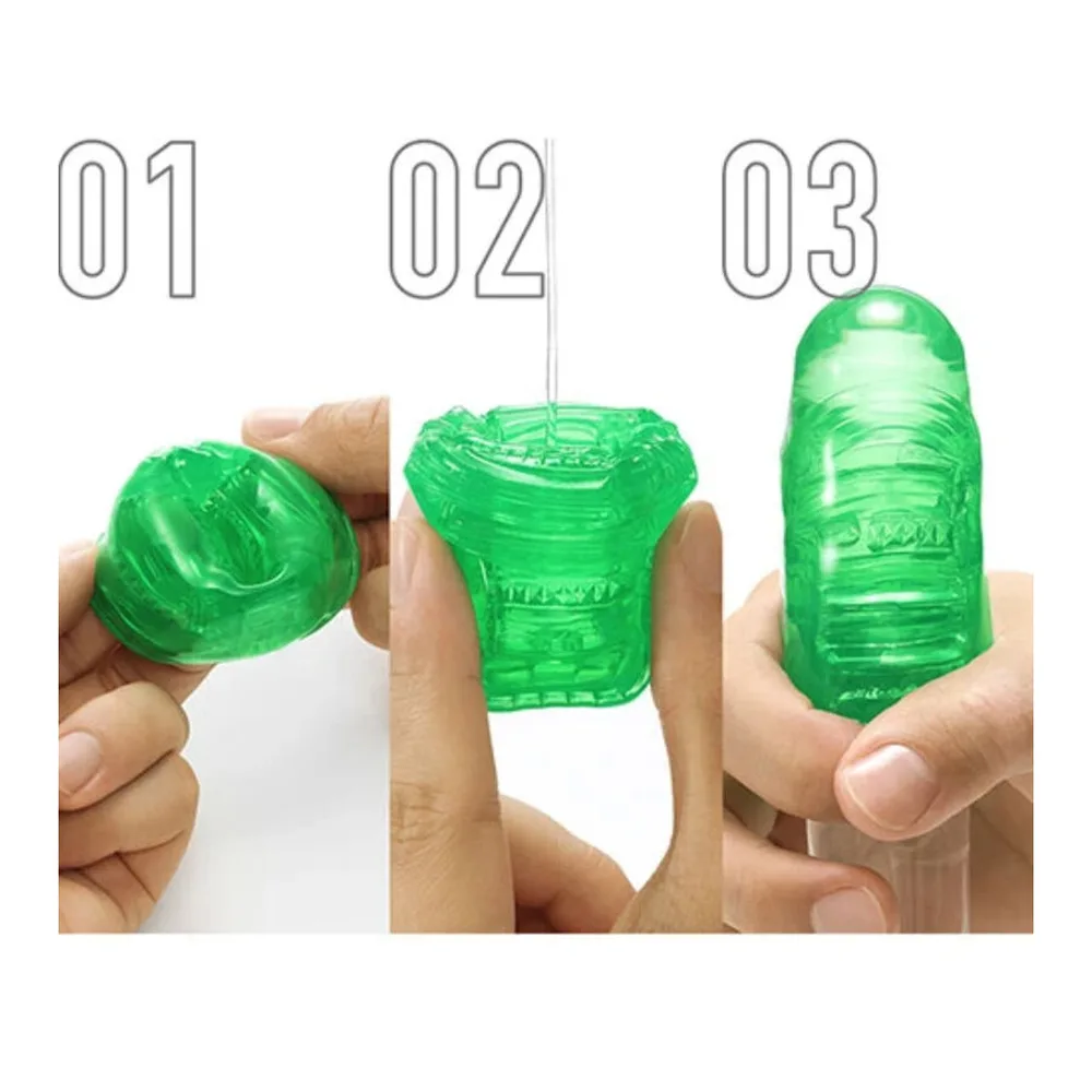 Schéma de trois masturbateurs extensibles en gel transparent orange texturisé, présentant différentes formes et poses de port au doigt