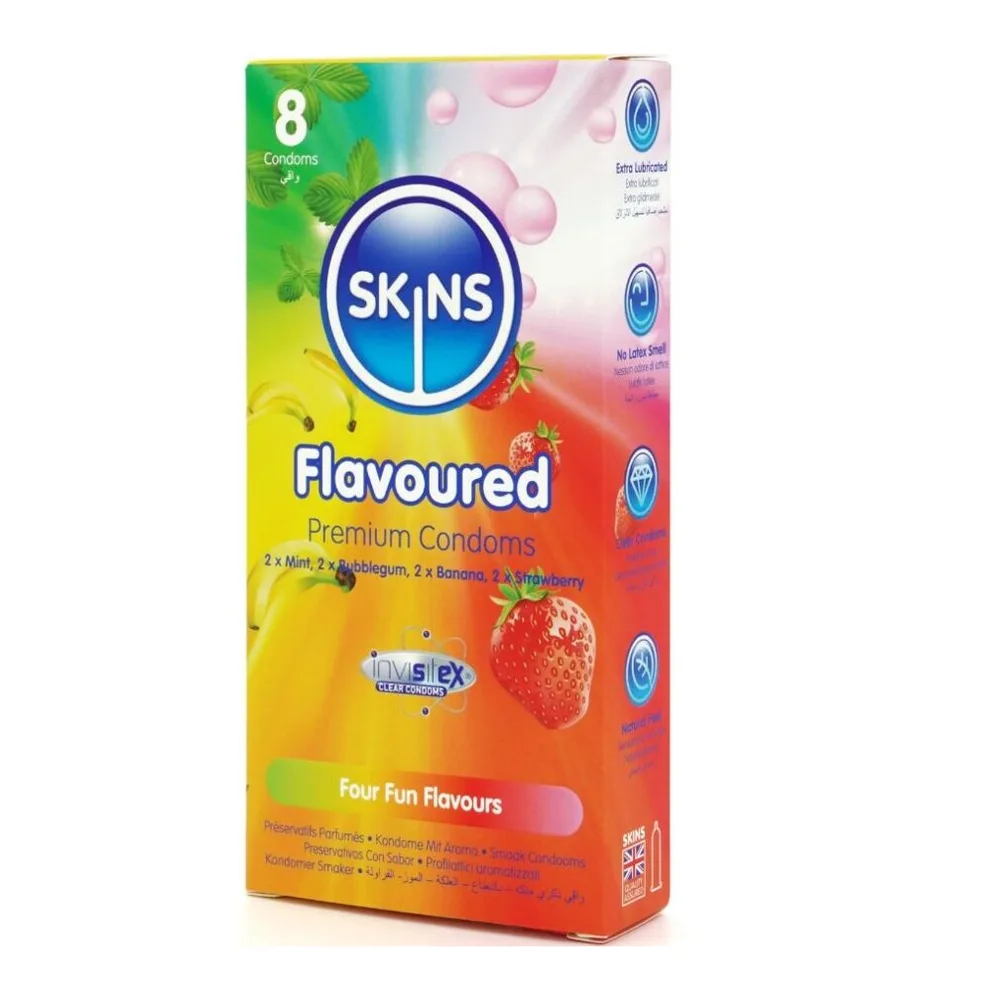 Boîte de 8 préservatifs Skins Flavoured aux quatre saveurs (menthe, banane, fraise, chewing-gum) sur fond dégradé multicolore, emballage cartonné avec logo de marque