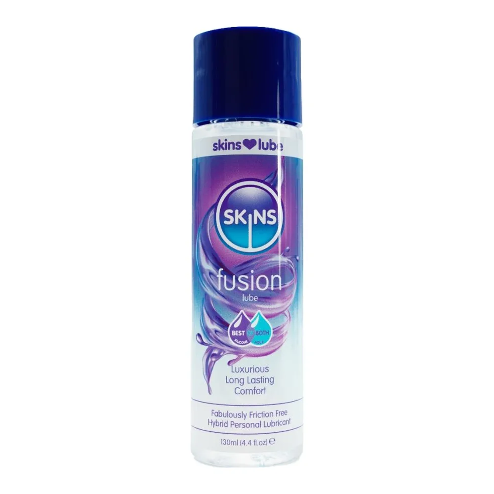 Flacon de lubrifiant hybride Skins Fusion blanc et bleu avec bouchon bleu marine, étiquette dégradée violet et turquoise, 130 ml