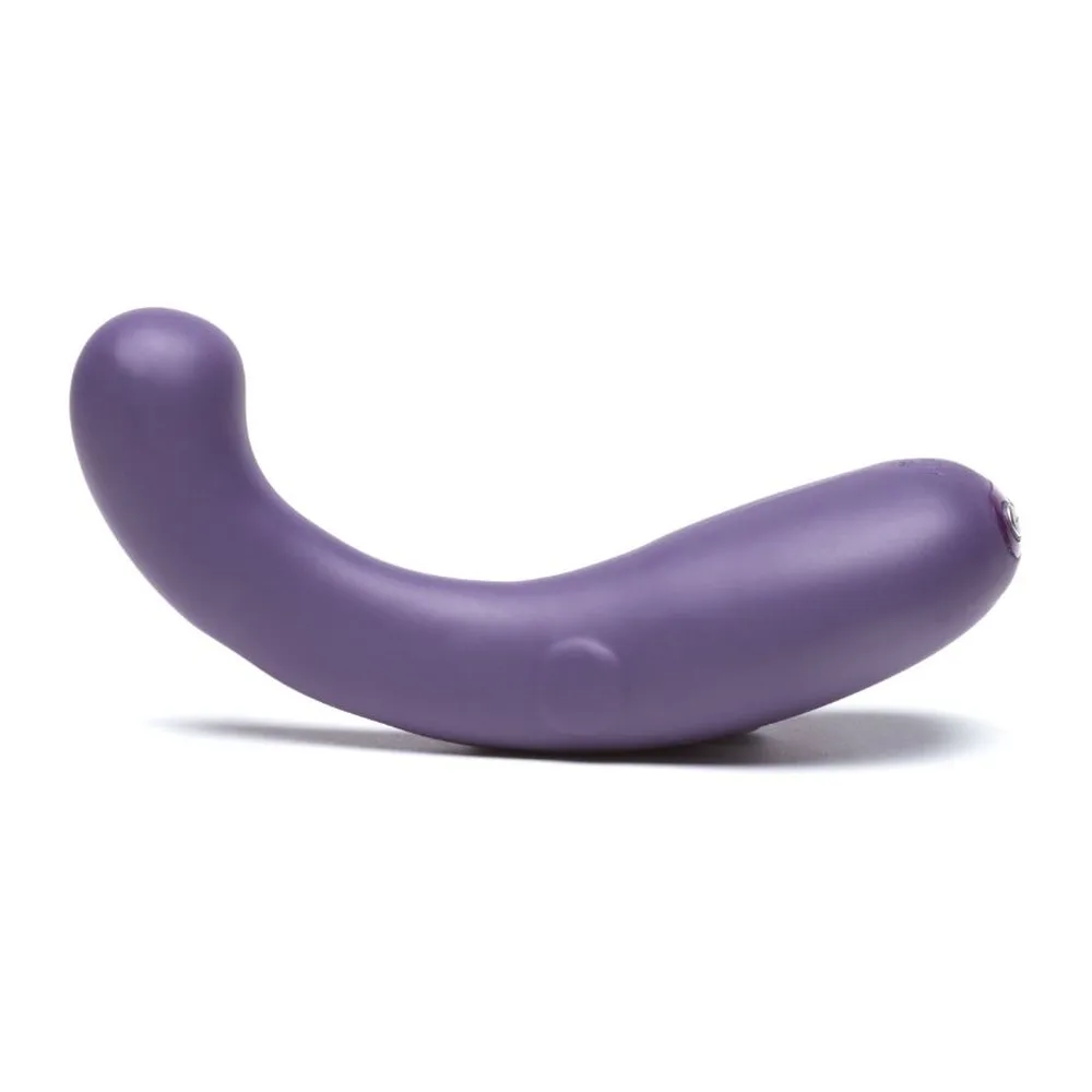 Vibromasseur point G en silicone violet sur fond blanc, avec tige courbe et deux bulbes arrondis au sommet, design ergonomique articulé