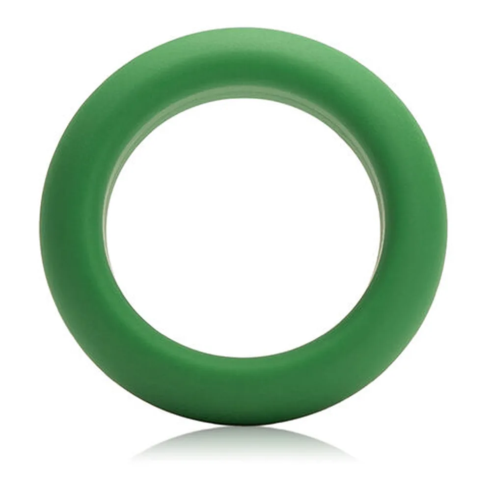 Cockring en silicone de couleur vert sapin, de forme torique épais avec section arrondie, sur fond blanc