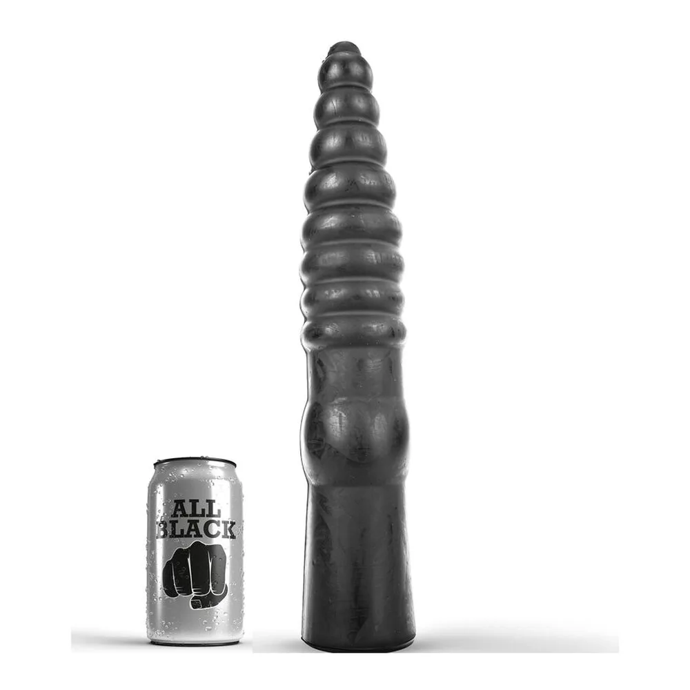 Gode anal noir en silicone, forme effilée avec cannelures régulières, présenté à côté d'une canette pour l'échelle des dimensions