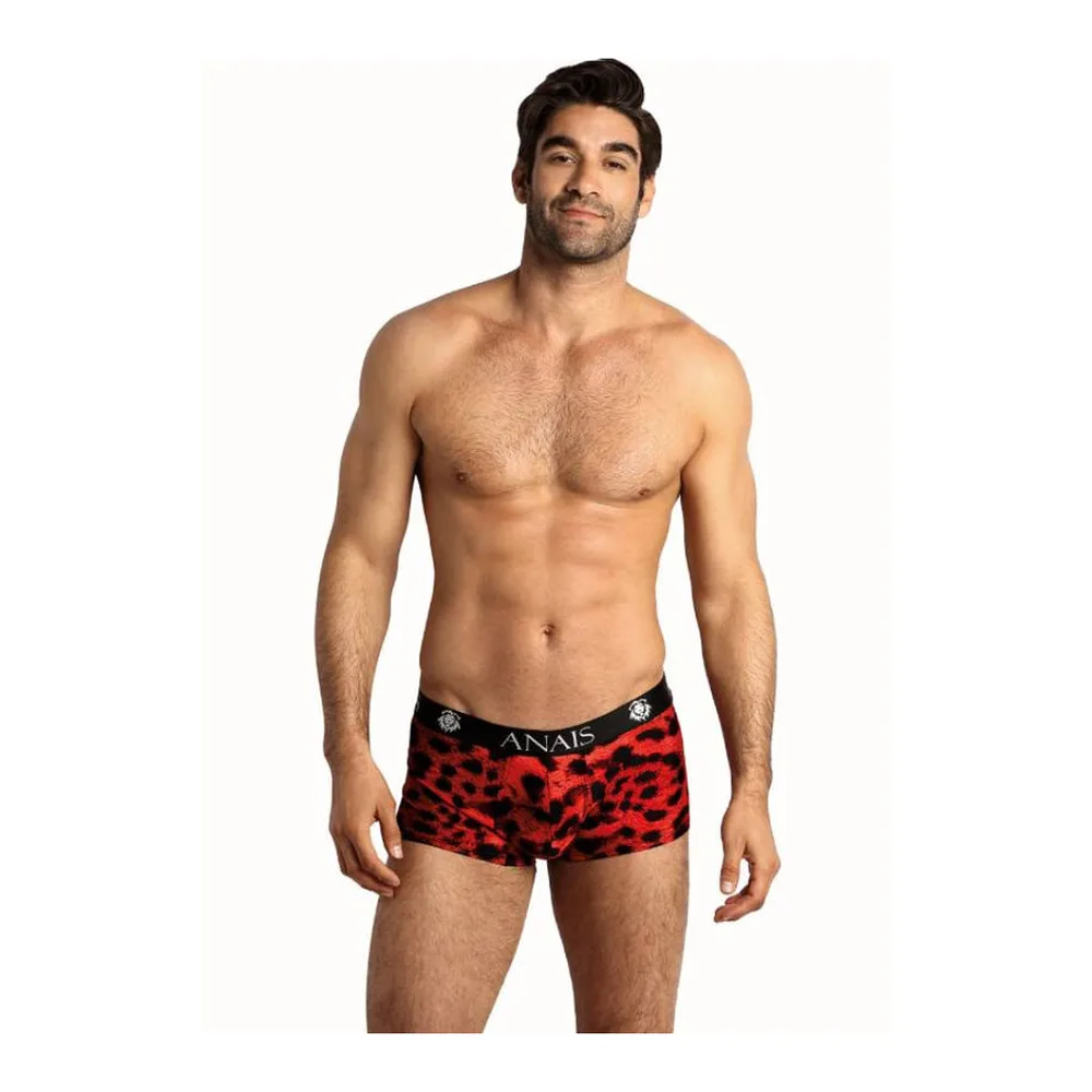 Boxer Savage à motif léopard rouge et noir avec bande élastique noire marquée du logo Anais, porté