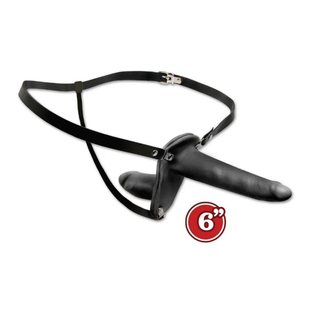 Gode-ceinture noir en vinyle avec sangle ajustable, équipé d'un plug de stimulation interne au dos, sur fond blanc