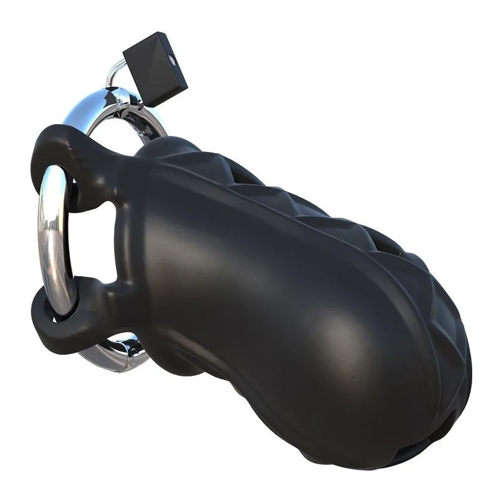 Cage de chasteté en silicone noir ventilé, montée sur anneau en acier avec détails chromés et cadenas, présentée sur fond blanc