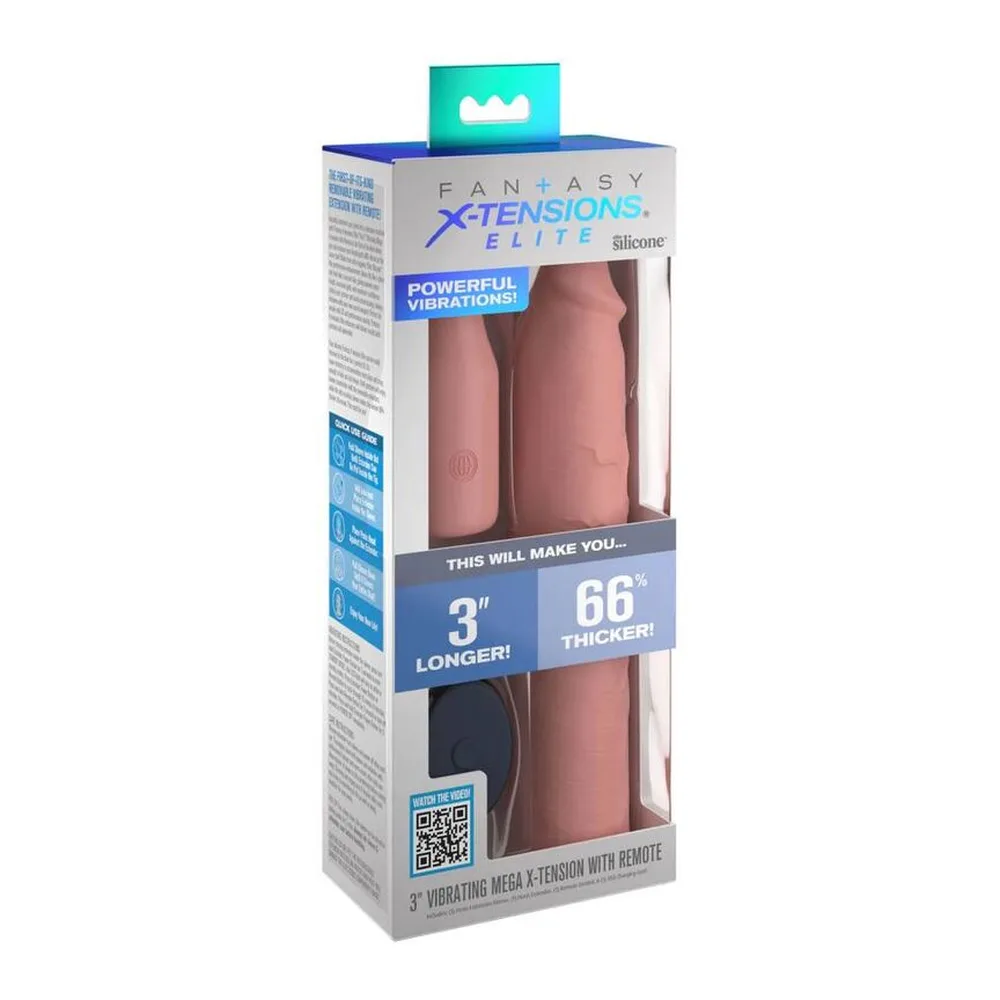 Gaine de pénis rose en silicone avec rallonge amovible, accompagnée d'une télécommande noire, sur fond blanc