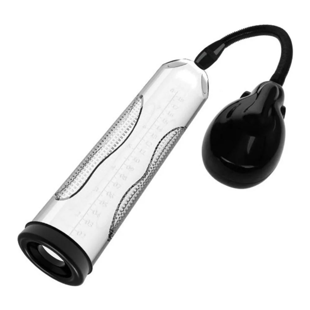 Pompe à pénis automatique Alexander avec cylindre transparent blanc, détails texturés gris, tête motorisée noire sur flexible noir, fond blanc