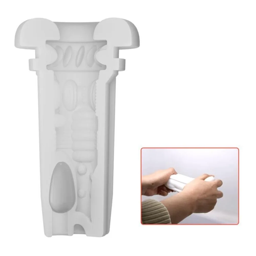 Masturbateur blanc cylindrique avec zone texturée centrale, quatre boutons de contrôle sur le corps et embout arrondi, schéma fonctionnel annoté des commandes