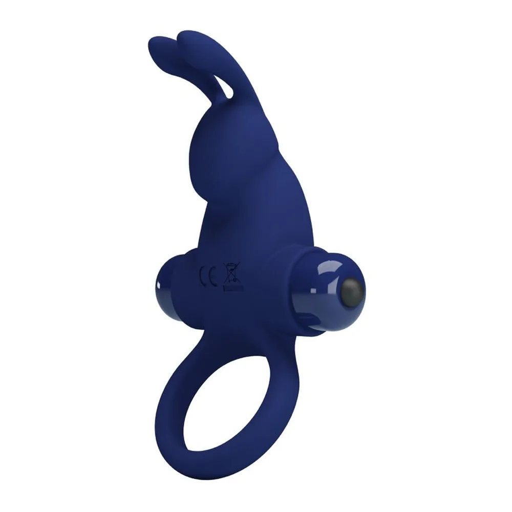 Bague vibrante en silicone bleu marine avec stimulateur clitoridien en forme d'oreilles et moteur visible sur le côté, anneau d'ajustement en bas, sur fond blanc