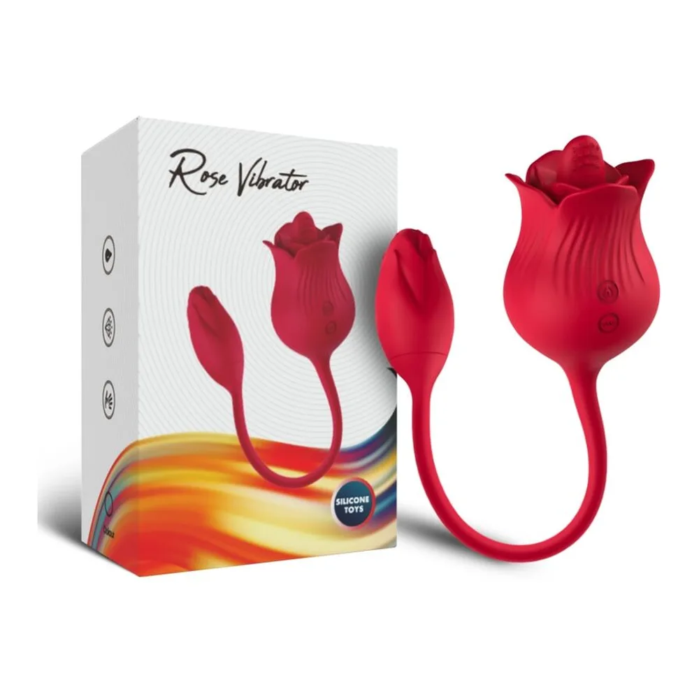 Emballage blanc et vibromasseur rose en silicone en forme de rose avec tête évasée et queue courbée terminée par un bulbe de commande, fond blanc