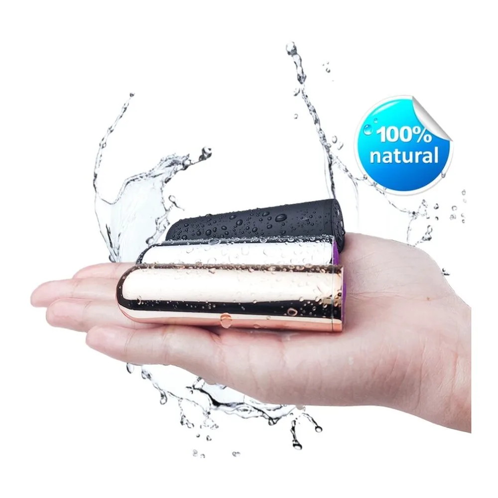 Trois bullets en silicone avec finitions métallisées : argent brillant, noir mat et gris glacier, dotés d'embouts violets et d'anneaux chromés