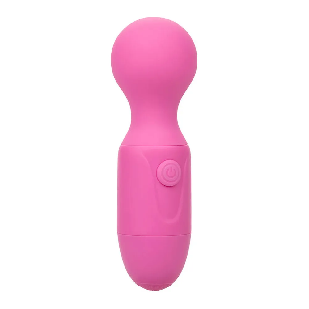 Wand masseur violet avec tête bulbeuse arrondie, corps cylindrique étroit et bouton de contrôle sur fond blanc