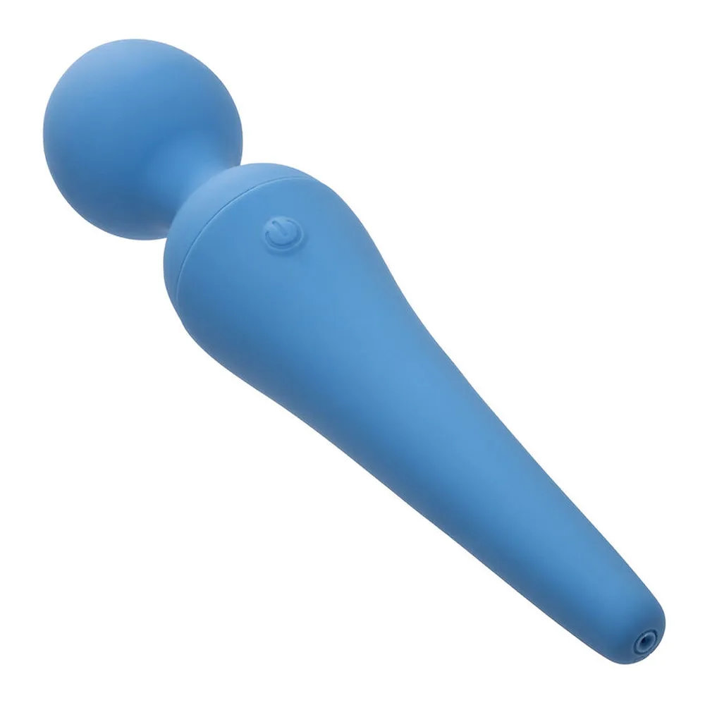 Wand bleu ciel en silicone avec deux embouts interchangeables : une boule lisse et un cône pointu, sur fond blanc