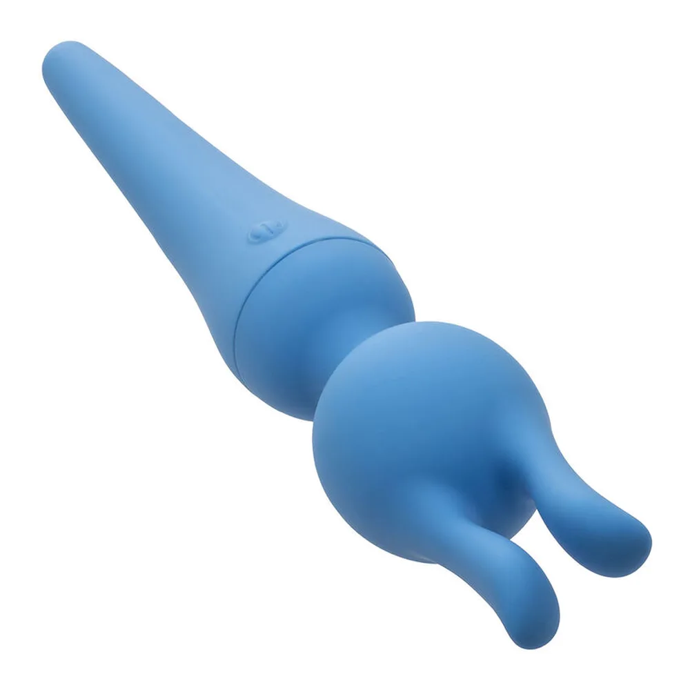 Wand bleu ciel en silicone avec deux embouts interchangeables : une boule lisse et un cône pointu, sur fond blanc
