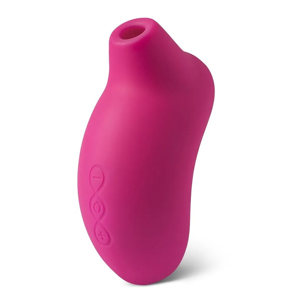 Emballage noir du stimulateur clitoridien Lelo Sona 2 Cruise montrant l'appareil noir avec détails en or rose, vitrine transparente, fond blanc