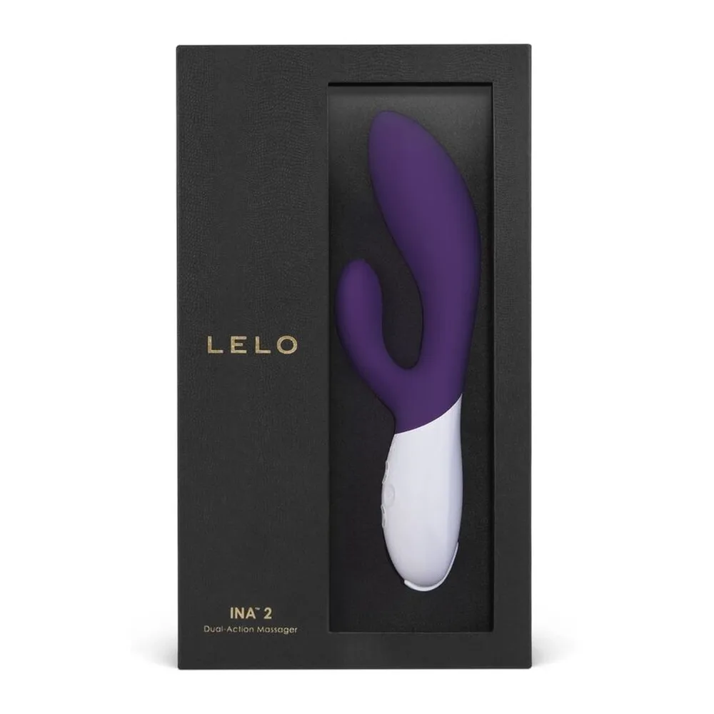 Vibromasseur rabbit Ina Wave 2 en silicone, tige et lapin violets, corps de commande blanc avec boutons tactiles, sur fond blanc