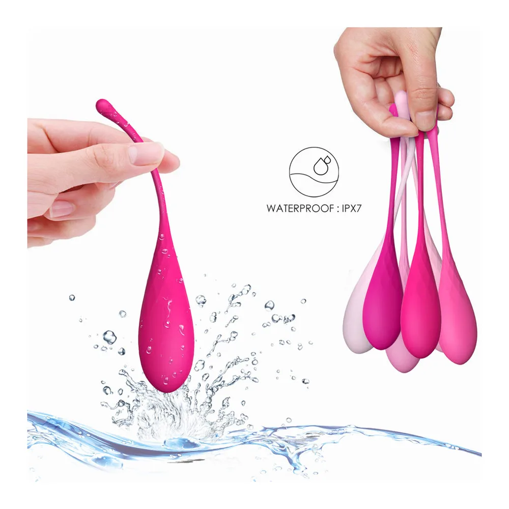 Boule de Geisha en silicone rose vif avec tige, vue de face sur fond blanc, avec schéma annoté montrant certifications de sécurité et caractéristiques de conception ergonomique