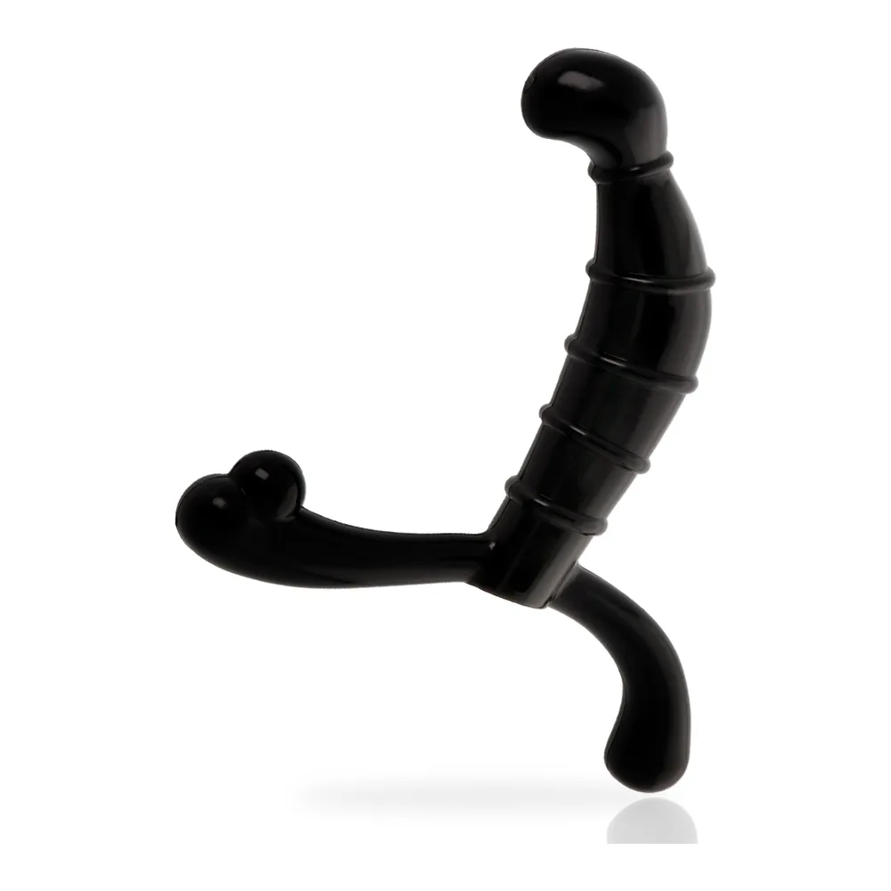 Boîte de produit Addicted Toys avec motifs géométriques noirs et blancs affichant un stimulateur de prostate noir en silicone avec tige nervurée et deux extrémités arrondies, shown de deux angles différents sur fond blanc