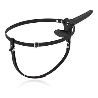 Harnais à sangles noires et boucles métalliques du gode-ceinture double