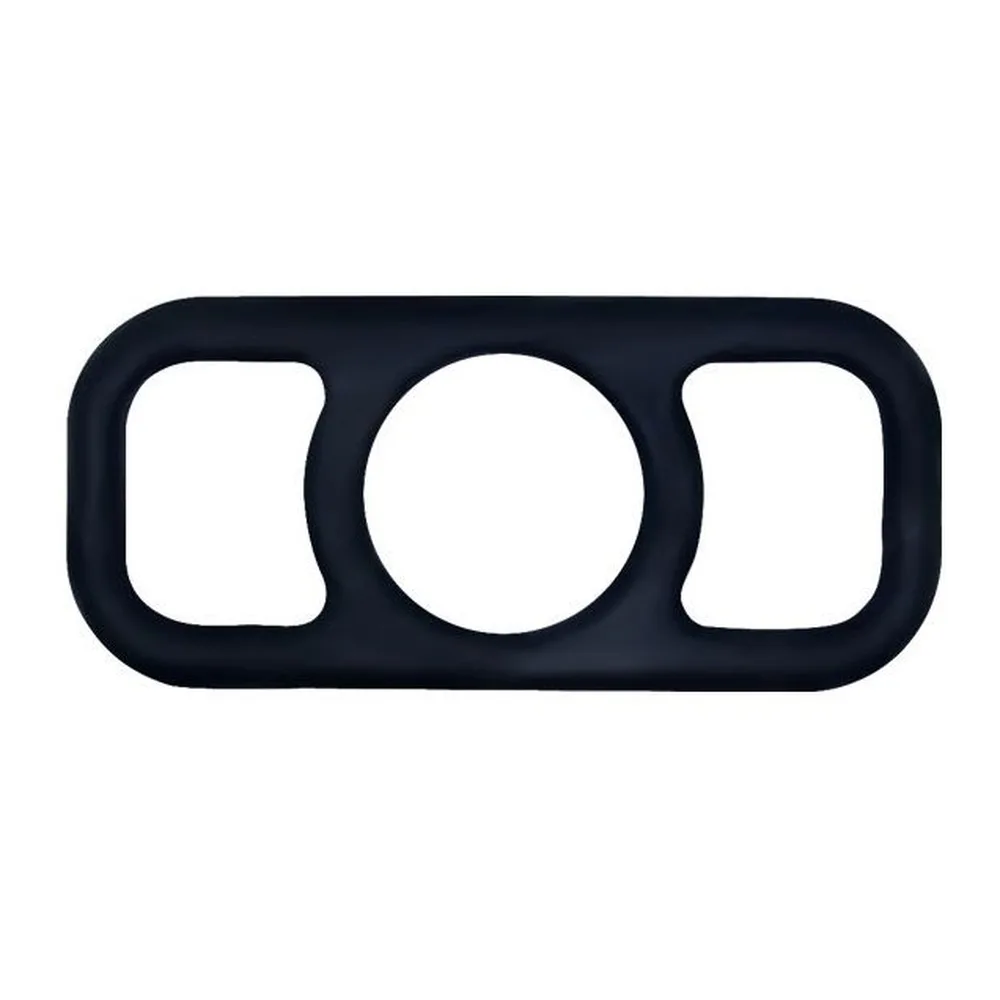 Anneau d'entraînement en silicone noir avec trois ouvertures circulaires et rectangulaires, muniquement sur fond blanc