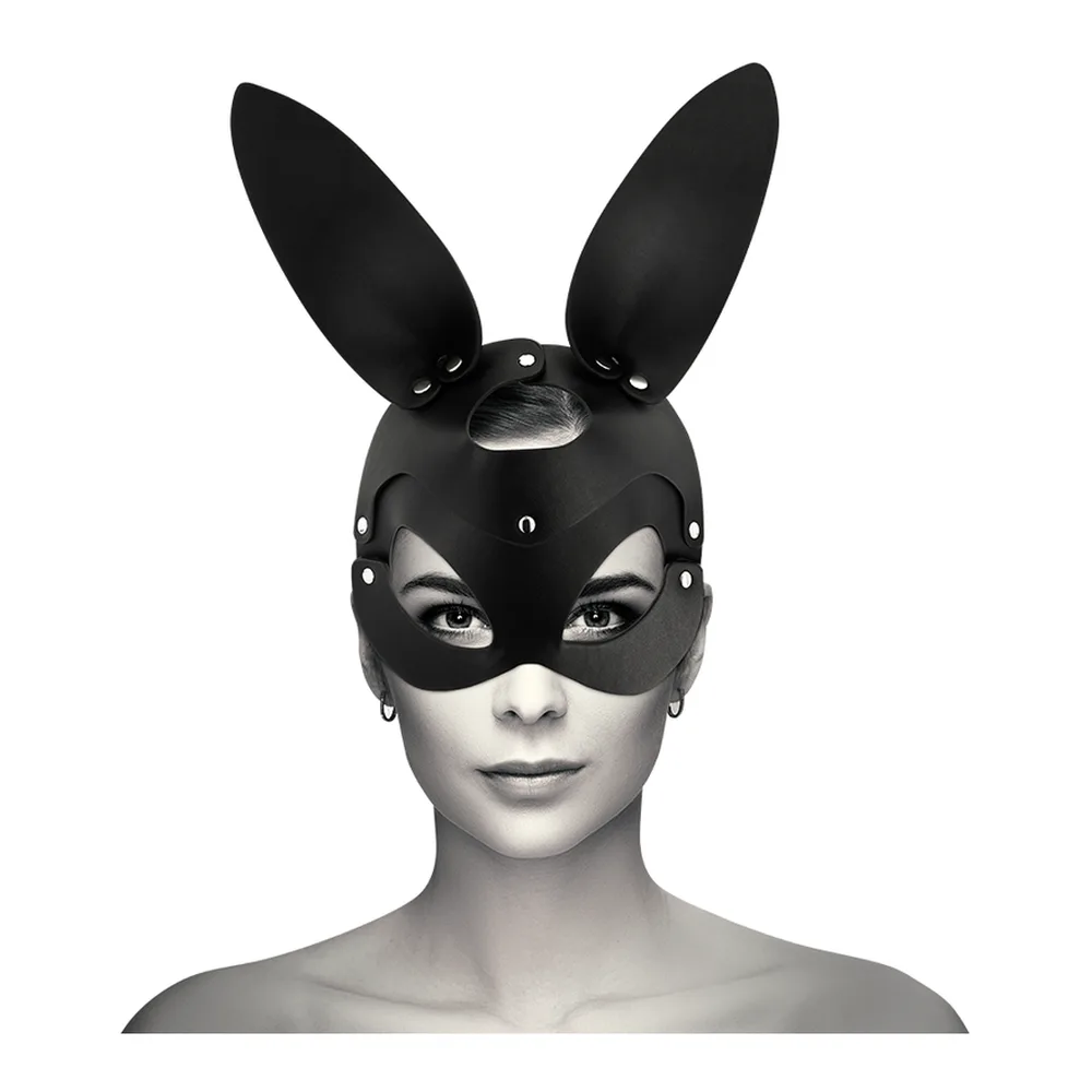 Masque en Cuir Vegan Coquette - détail de la texture