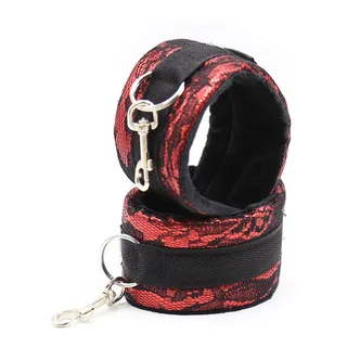 Menottes velours rouge dentelle noire anneaux ajustables, autre vue 4
