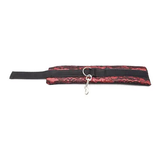 Menottes velours rouge dentelle noire anneaux ajustables, autre vue 10