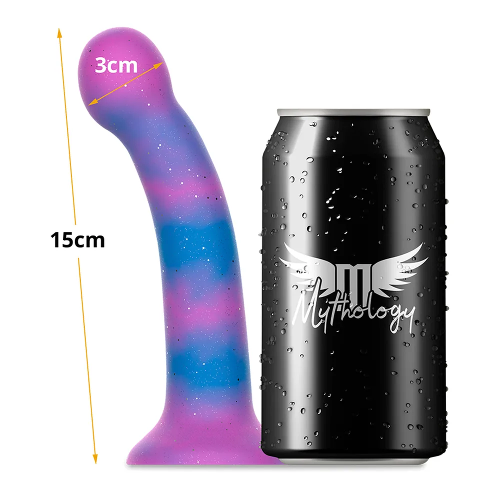 Deux godes incurvés en silicone avec dégradé galactique rose, violet et bleu parsemé de paillettes blanches, base ventousée, vue de deux exemplaires côte à côte