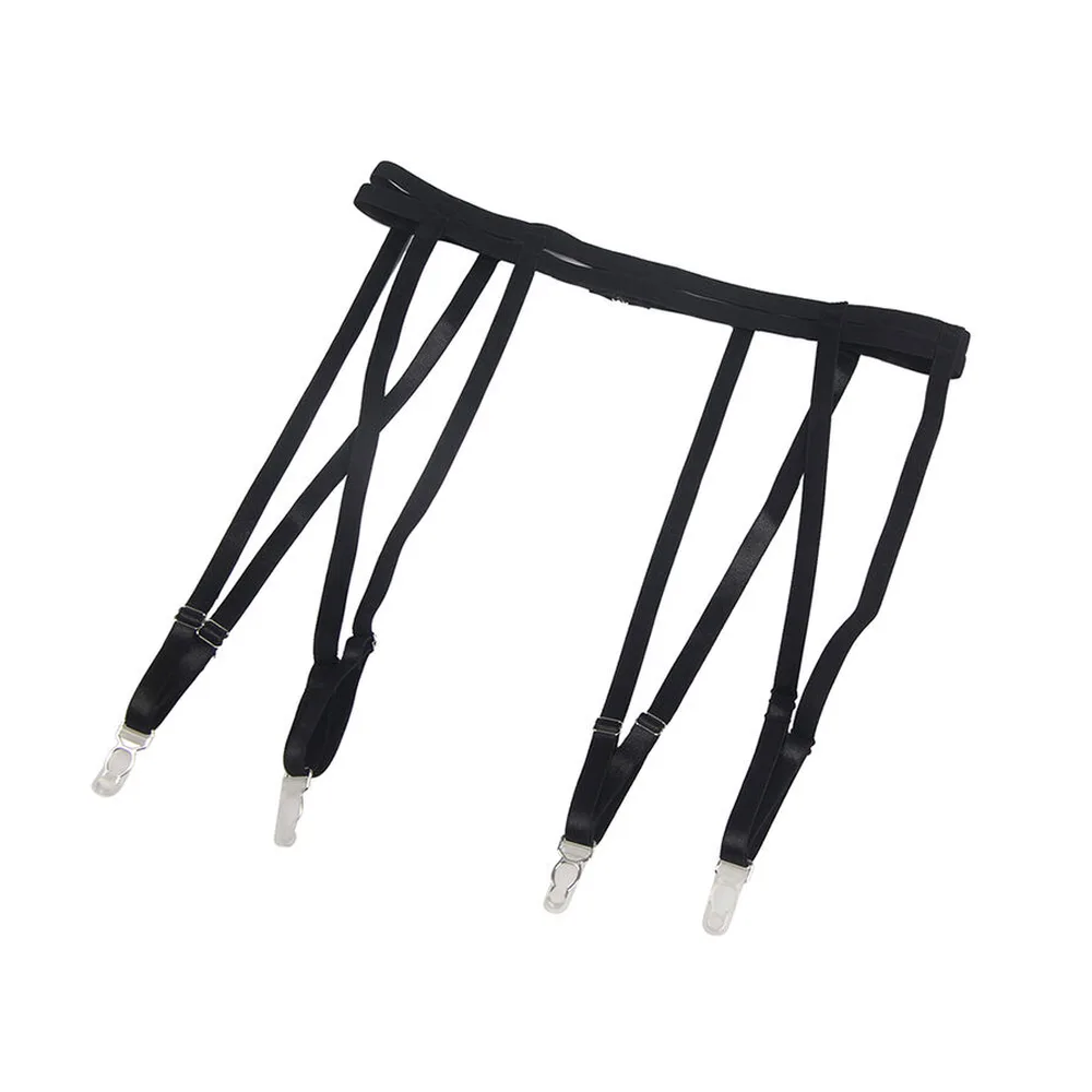 Body noir à rayures ajourées porté de dos, dos croisé ouvert, avec jarretelles intégrées attachées aux cuisses, sur fond intérieur beige