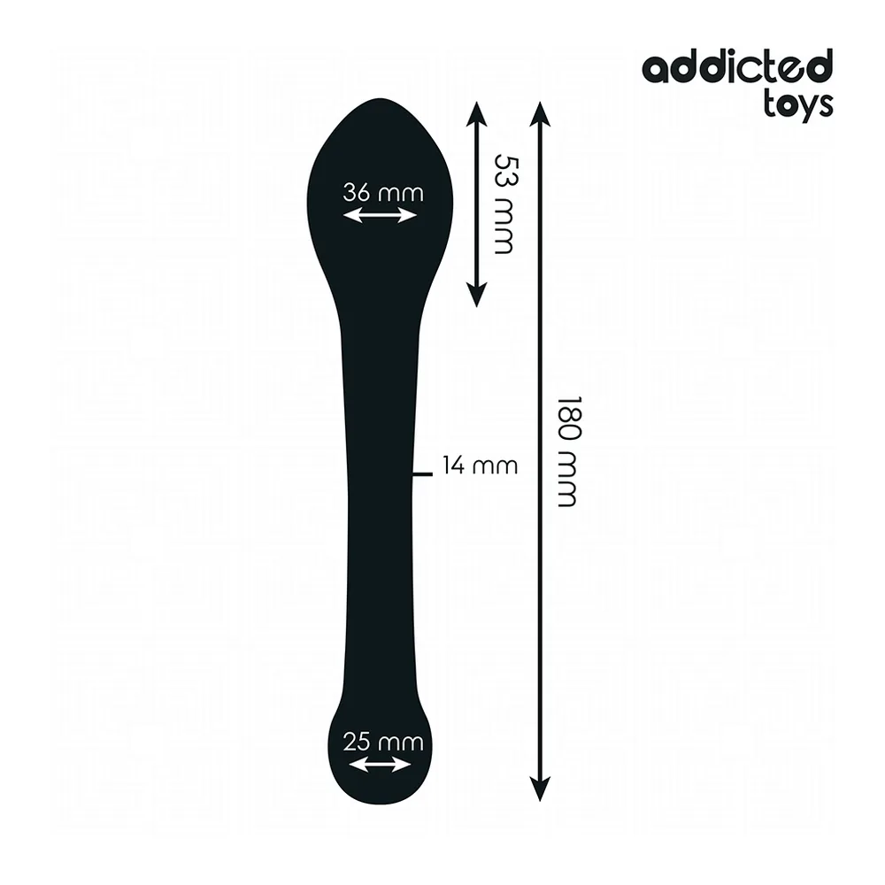 Stimulateur anal noir en silicone tenu dans les mains, tige courbe d'épaisseur progressive, fond blanc