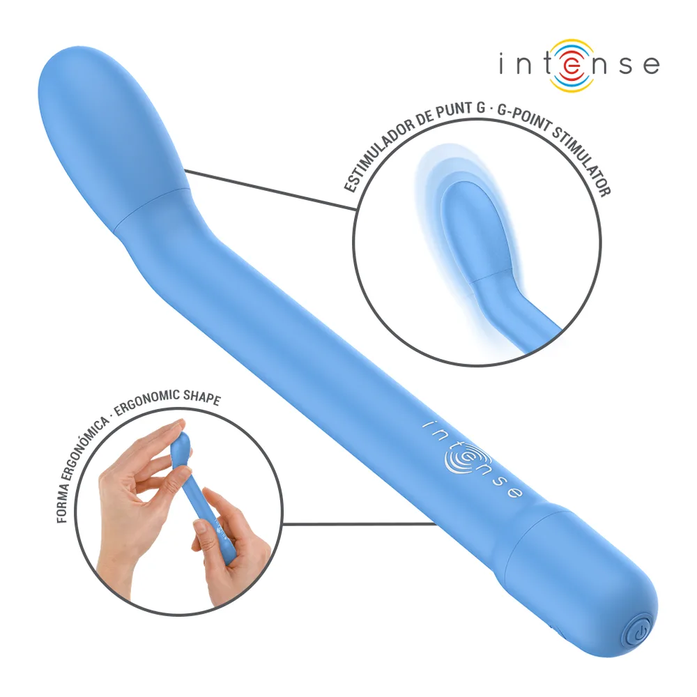 Stimulateur clitoridien Intense Karlie en silicone violet rigide, tenu dans deux mains écartées pour montrer sa forme allongée et fine, sur fond blanc