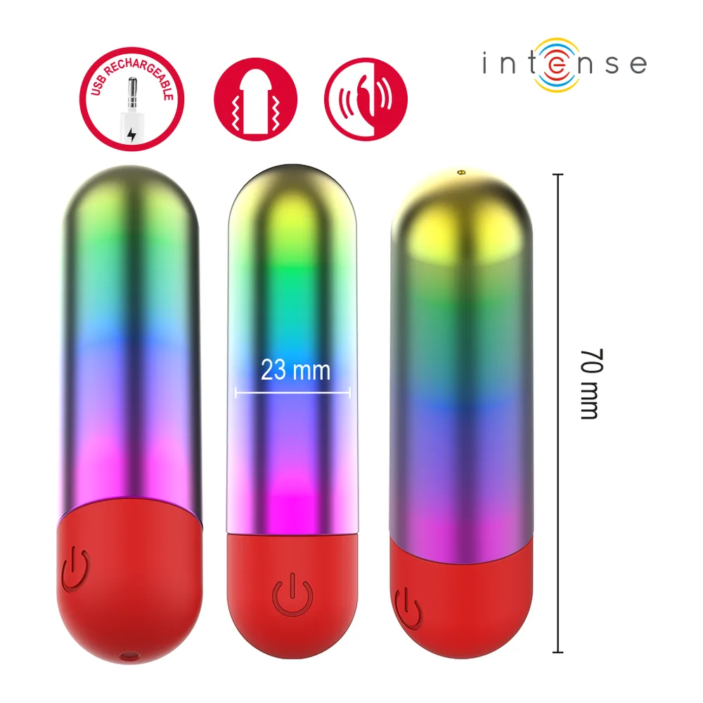 Trois vues d'un vibromasseur rechargeable au revêtement arc-en-ciel dégradé, base rouge, avec schéma de dimensions 70mm de hauteur et 23mm de largeur, pictogrammes de recharge USB et contrôle sonore en haut