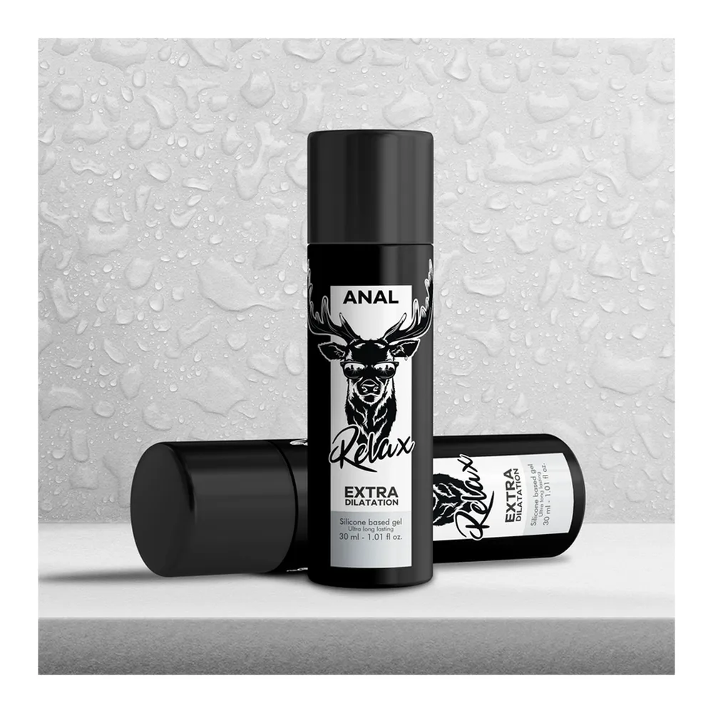 Flacon noir avec pompe de gel lubrifiant anal à base de silicone, marque BlackHole, 30 ml, étiquette blanche avec illustration de cerf stylisé
