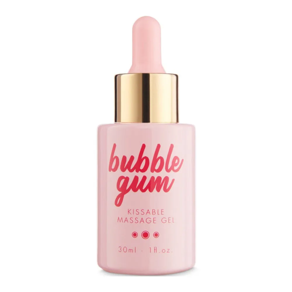 Flacon de gel de massage rose pâle avec pipette dorée, étiquette rose vif inscrite « bubble gum kissable massage gel », 30 ml