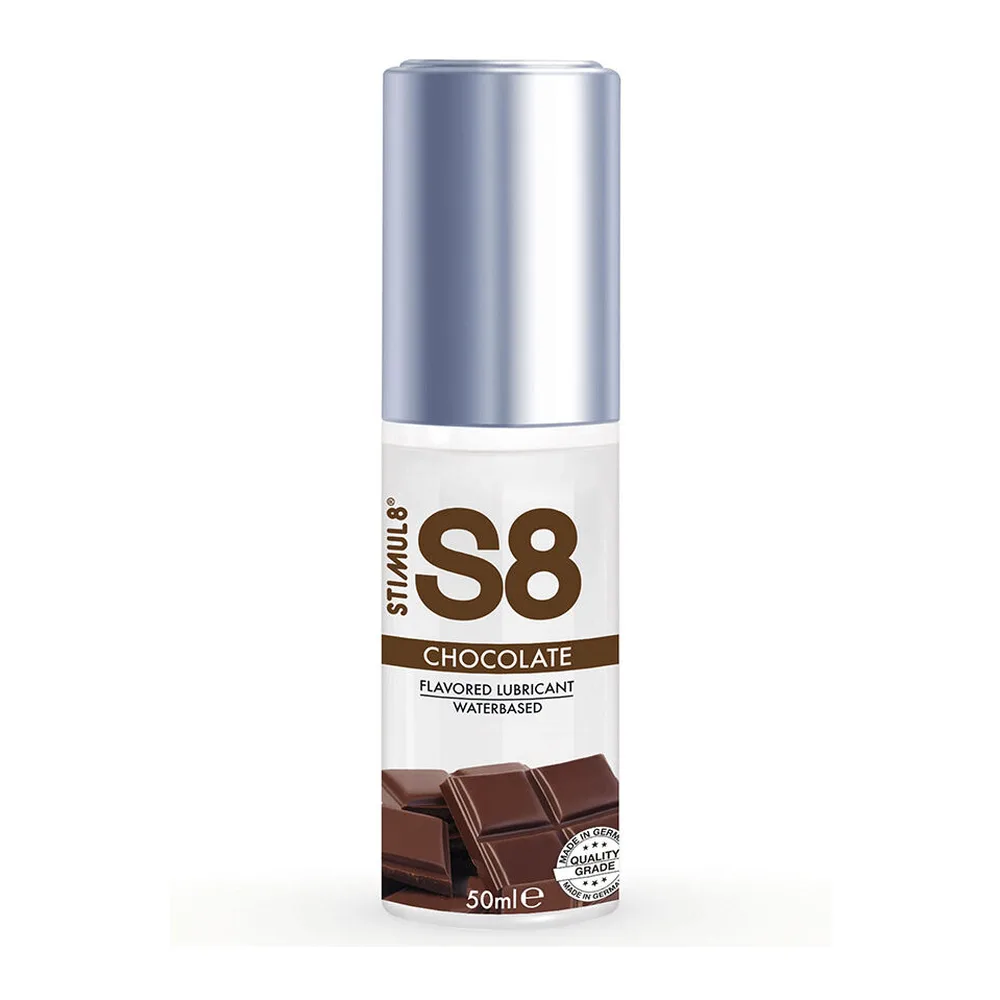 Flacon de lubrifiant S8 saveur chocolat, 50 ml, avec capuchon argenté et étiquette blanc et marron montrant des carrés de chocolat