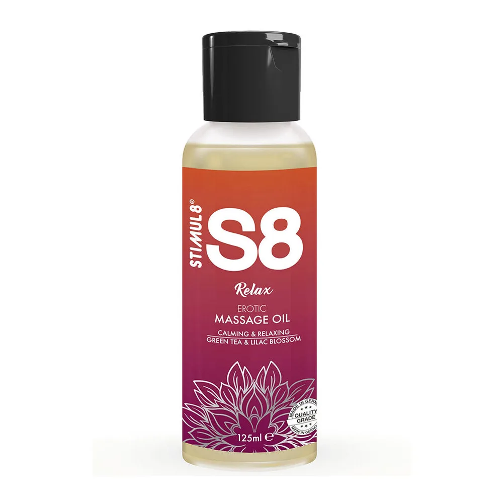 Flacon de 125 ml d'huile de massage S8 Relax aux teintes de thé vert et fleur de lilas, étiquette rouge dégradé bordeaux avec motif floral, bouchon noir