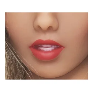 Banger Babe Jessica Hidden Desire - avec son échelle de taille