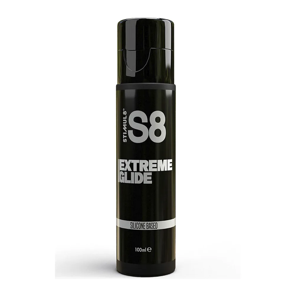 Flacon spray noir de 100 ml de lubrifiant S8 Extreme Glide à base de silicone, étiquette blanche avec inscription du nom et composition
