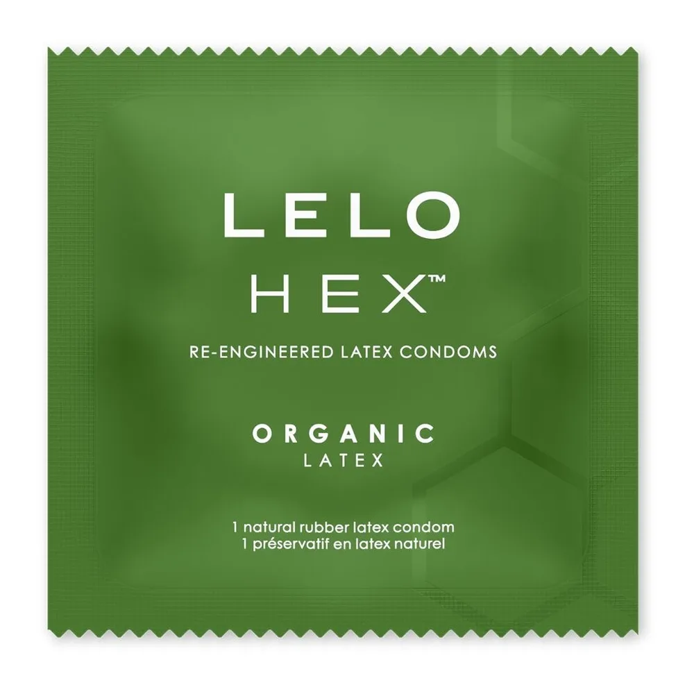 Sachet vert de préservatif Lelo Hex Organic en latex biologique, avec bords dentelés et inscription blanche du nom de marque et caractéristiques